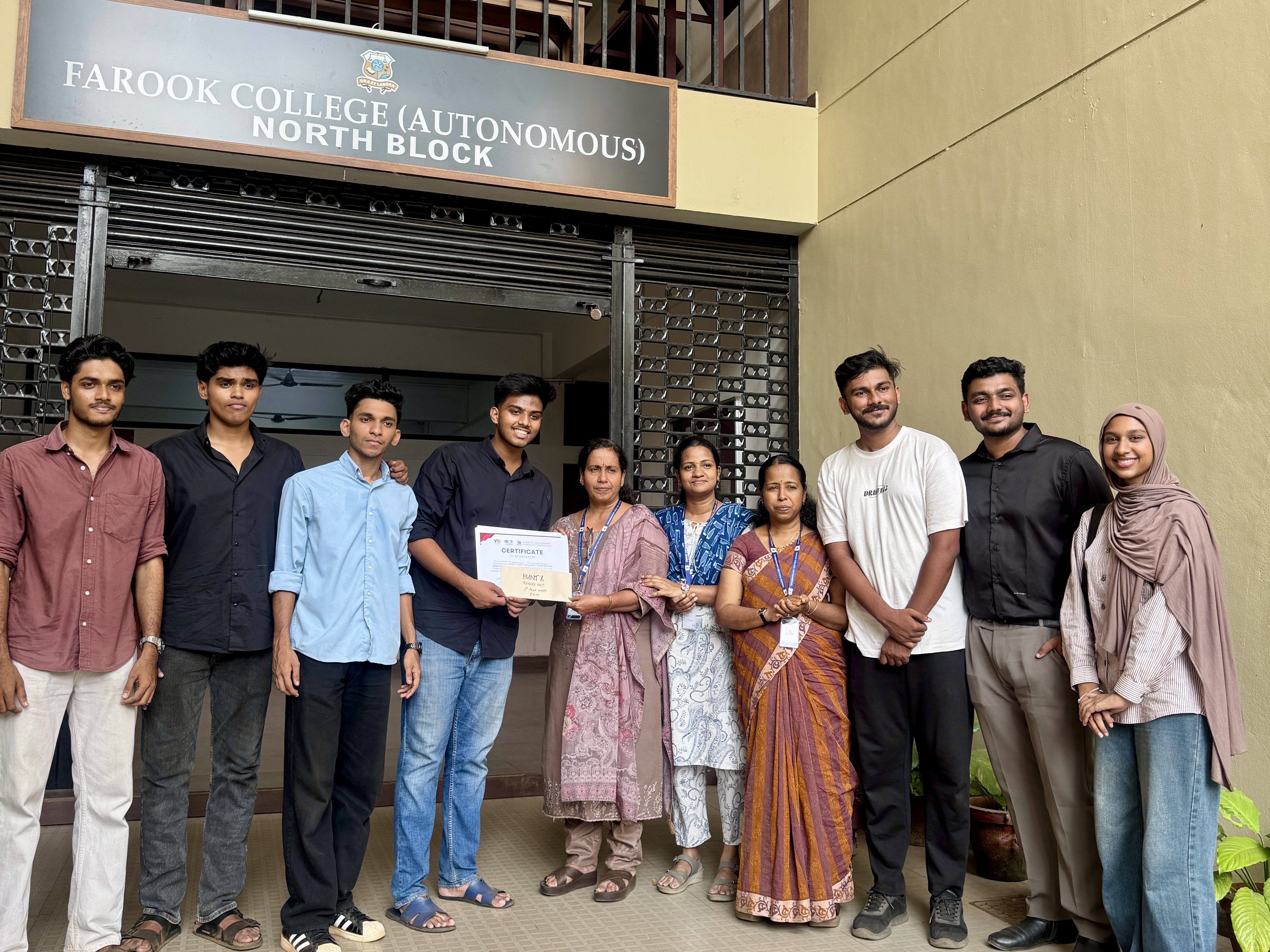 Hunt X prize distribution ceremony
